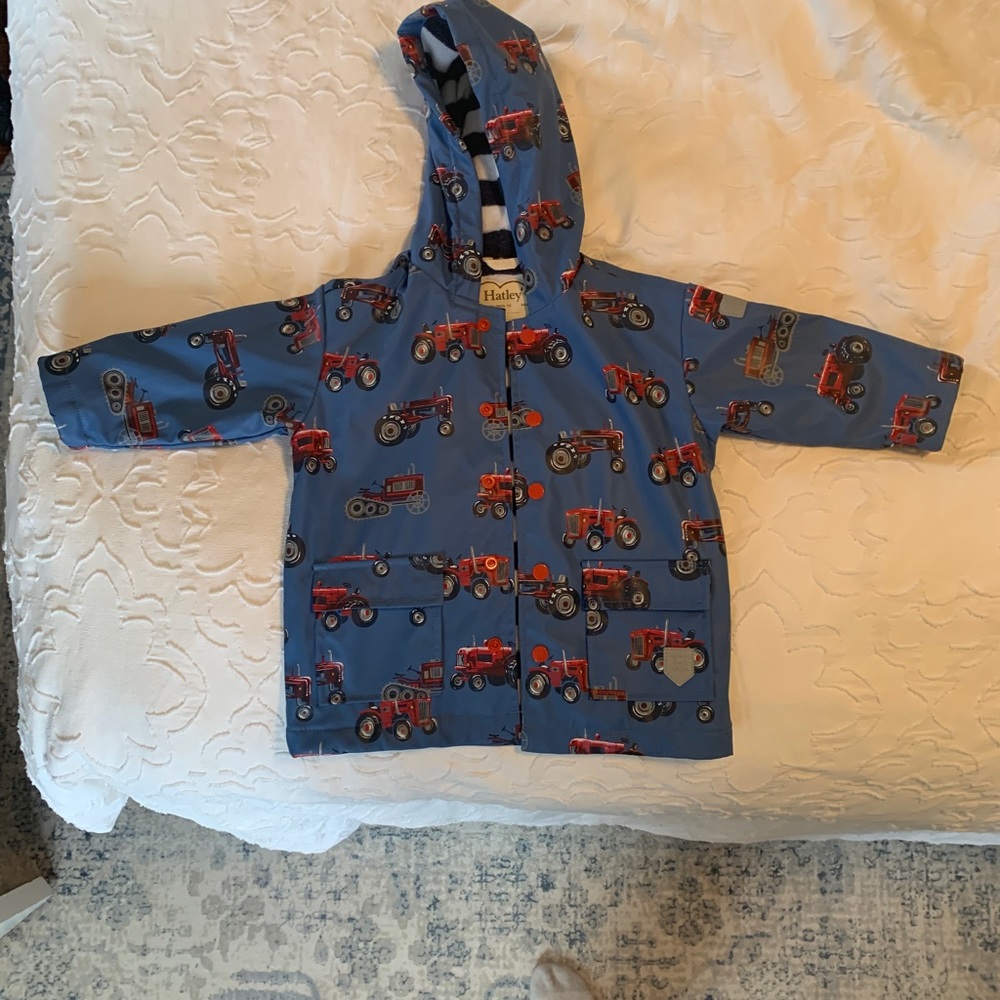 Hatley toddler boys raincoat, size 2